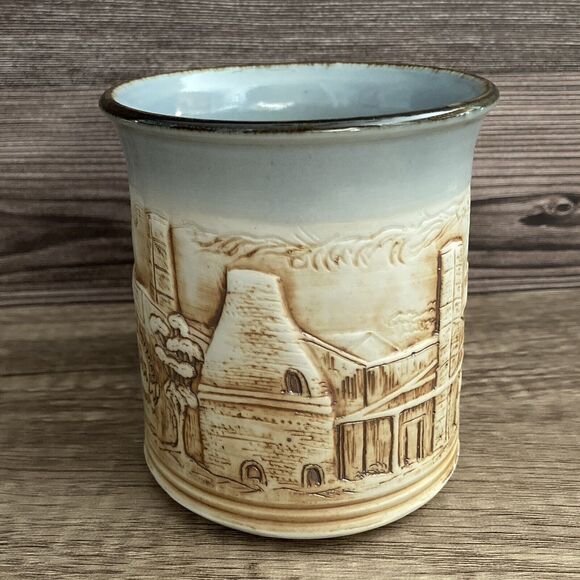 Bendigo Pottery Mug Graham Masters 2003 Low Relief Stoneware Australia - Picture 2 of 10